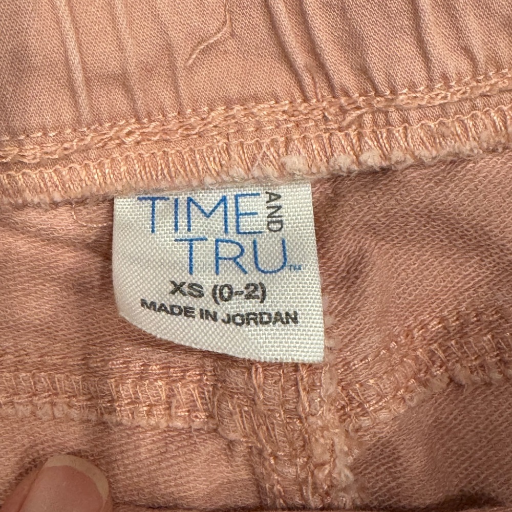 NWOT TIME & TRU Women's Pink Shorts - Picture 4 of 5